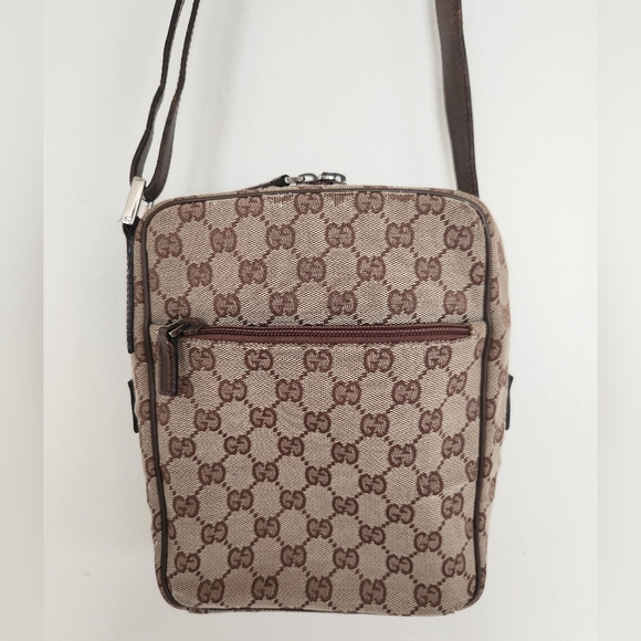 Gucci GG Canvas Shoulder Bag - Picture 1 of 16